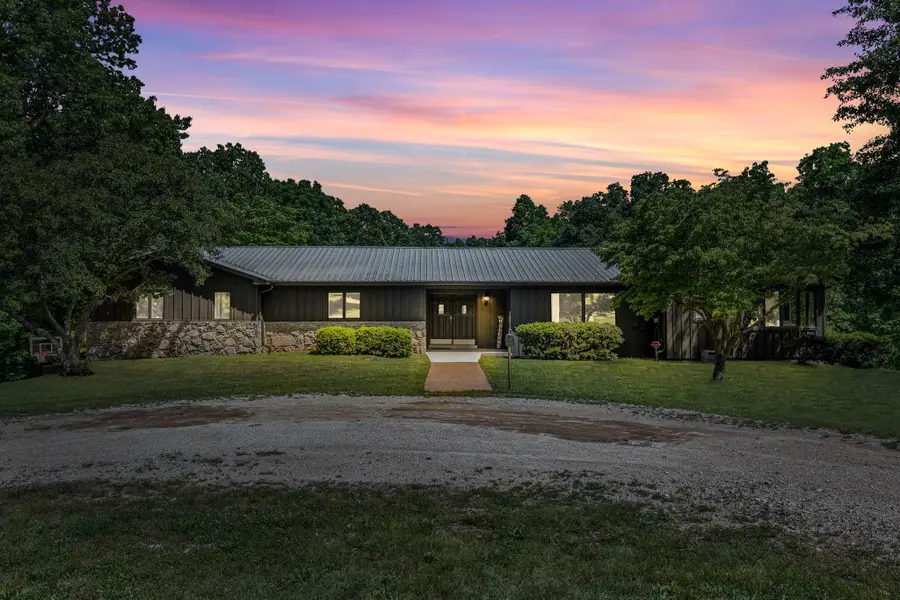 2993 Hobbitshire Dr, Centerville, TN 37033 - #2