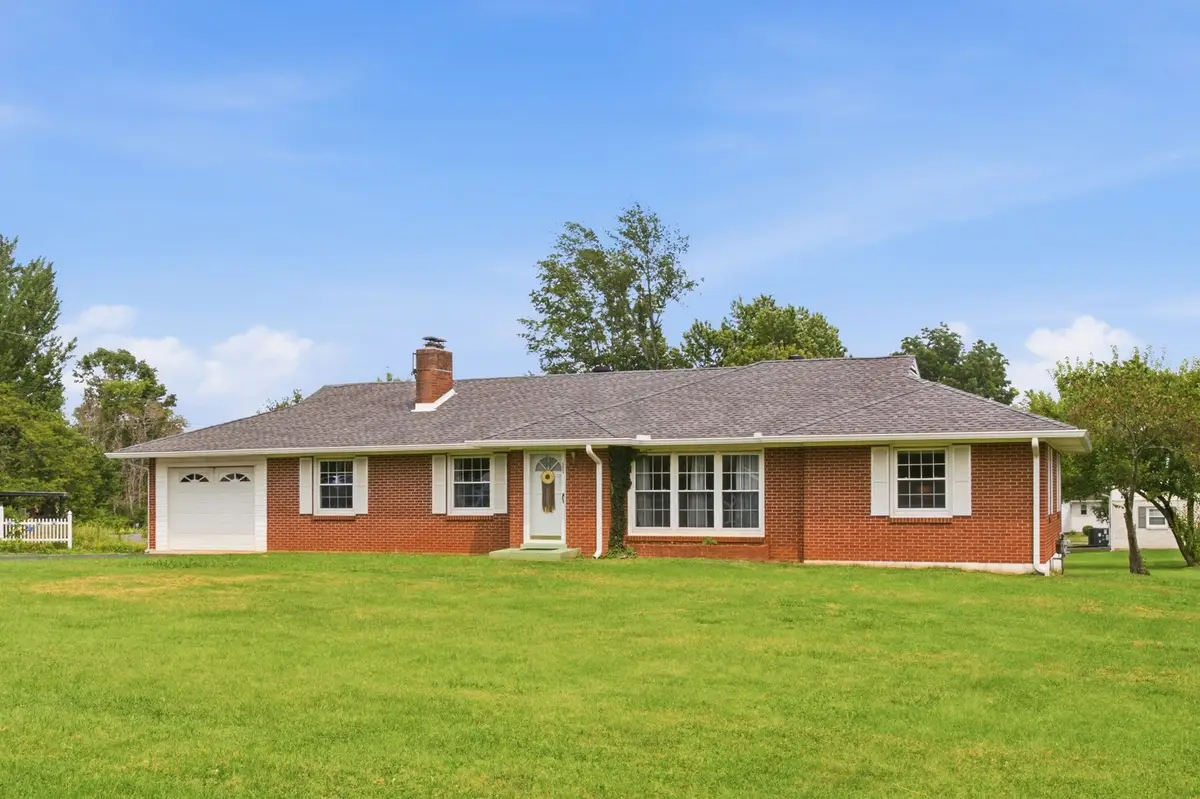 503 N Russell St, Portland, TN 37148 - #1