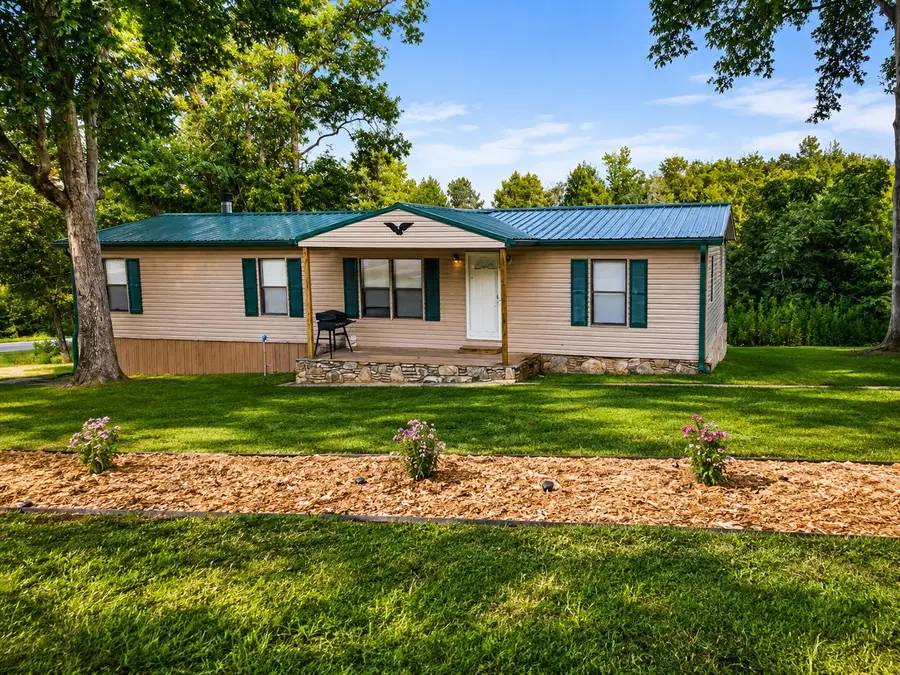 33 Lower Roans Creek Rd, Linden, TN 37096 - #2