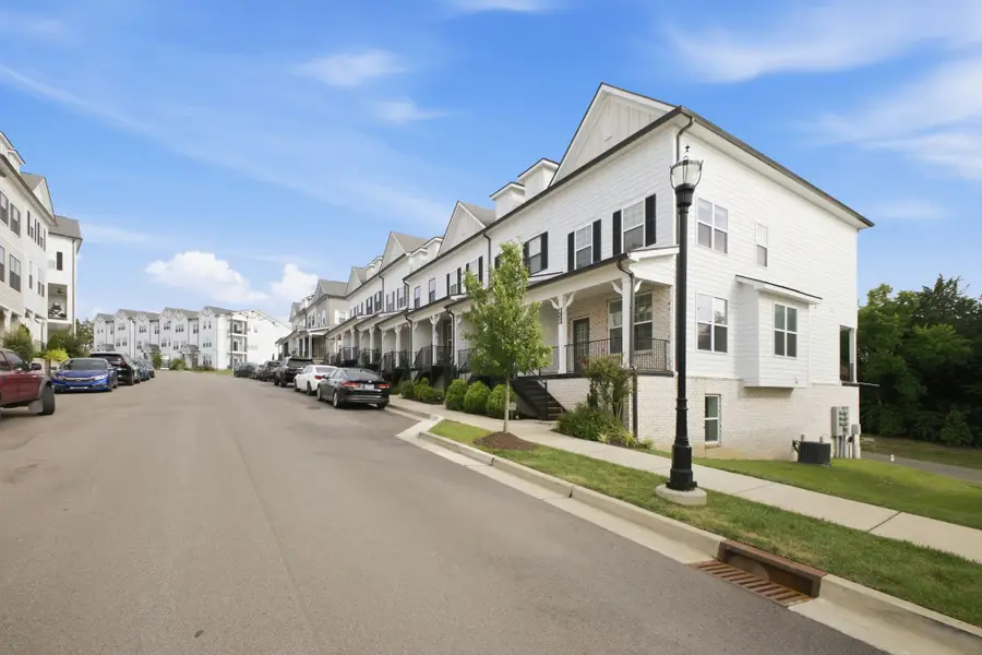 458 Portsdale Dr, Brentwood, TN 37027 - #2