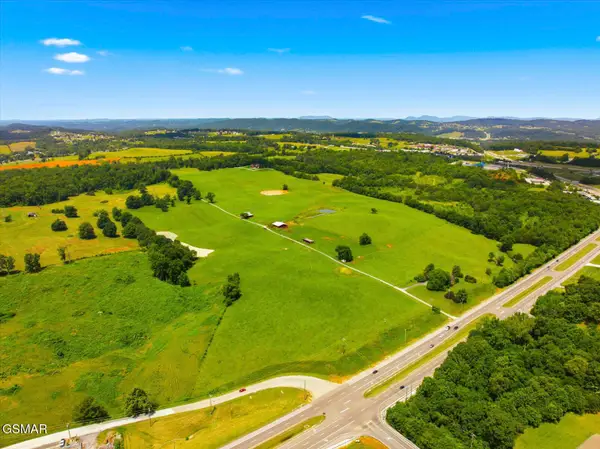 789 Tennessee 92, Dandridge, TN 37725