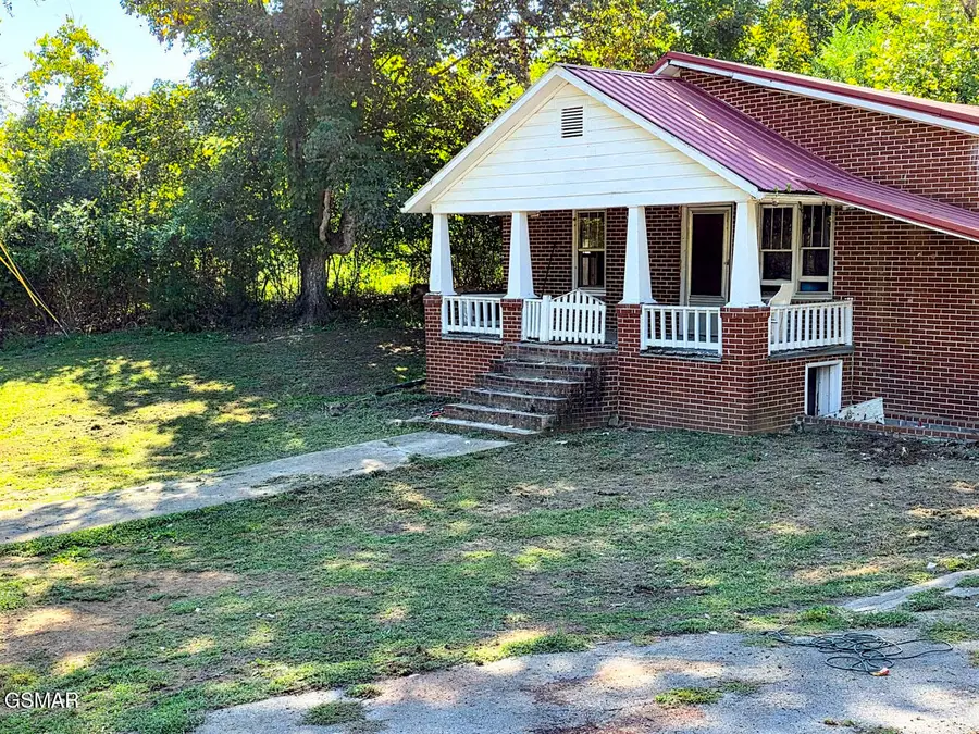 2534 Muddy Hollow, Dandridge, TN 37725 - #2