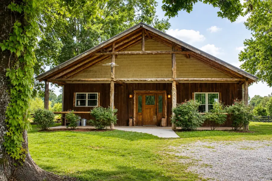 222 Oaks Rd, Ethridge, TN 38456 - #2