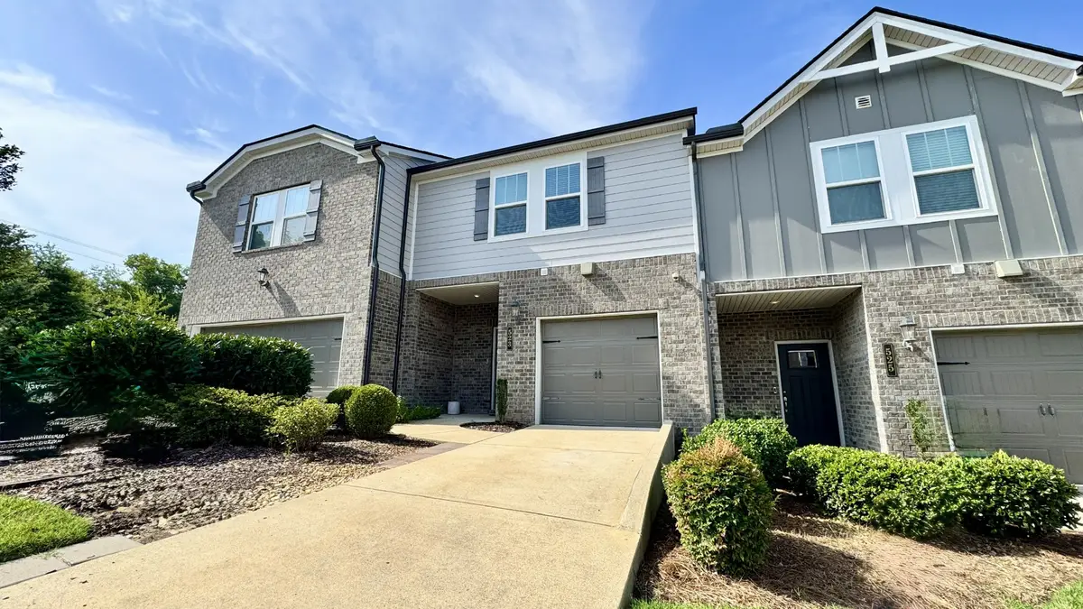 523 Stovall Ln, Columbia, TN 38401 - #1