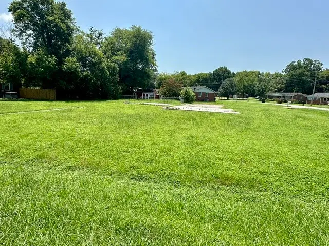 921 Murrey Dr, Pulaski, TN 38478 - #2