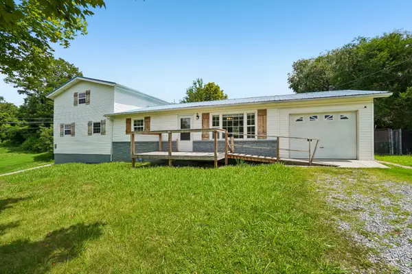 807 Hilltop Dr, Greeneville, TN 37745