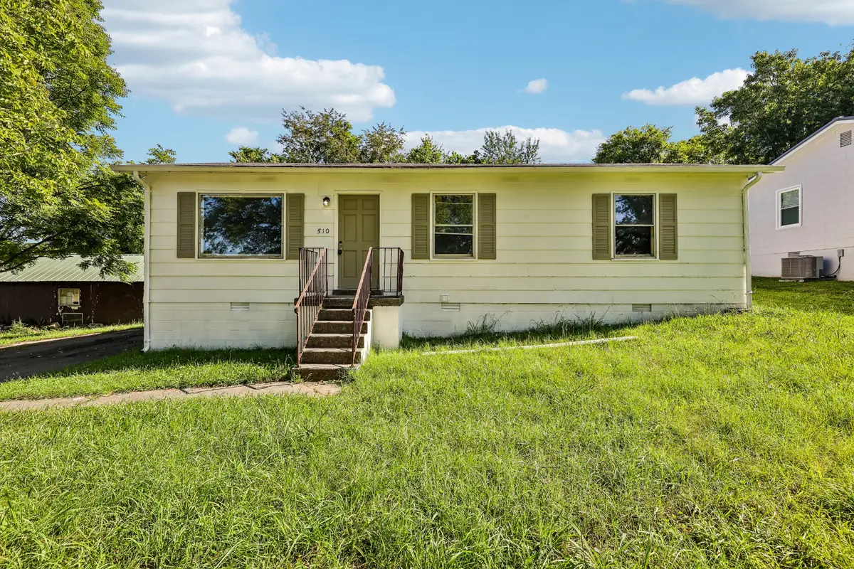 510 W Adams St, Woodbury, TN 37190 - #1