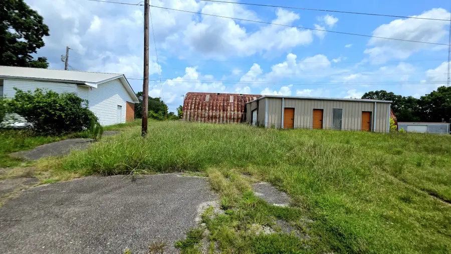 204 Lick Creek Rd, Linden, TN 37096 - #3