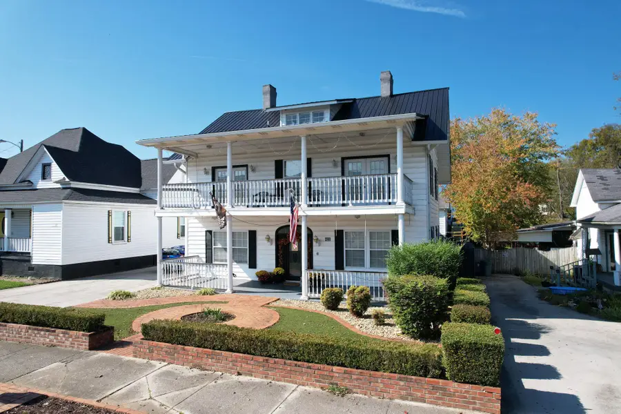 422 Tennessee Avenue, Etowah, TN 37331 - #2