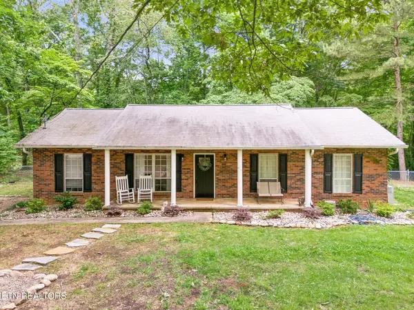 1036 Forest Heights Circle, Lenoir City, TN 37772