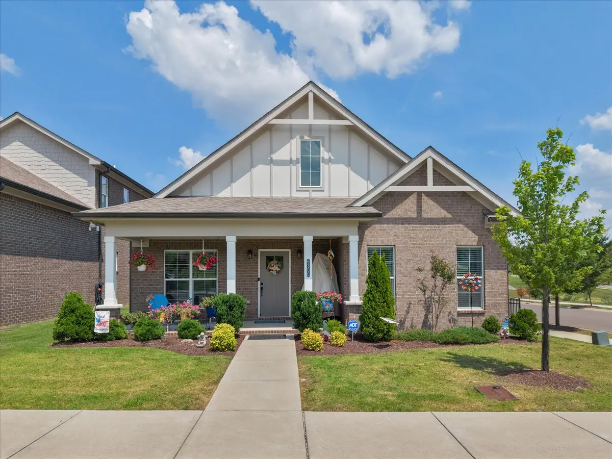 6300 York Dr, Hermitage, TN 37076 - #1