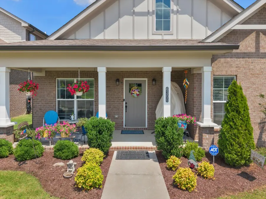 6300 York Dr, Hermitage, TN 37076 - #2