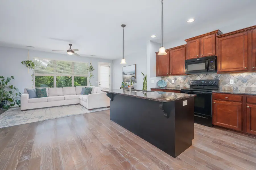 206 Bridge Mill Dr, Mount Juliet, TN 37122 - #2