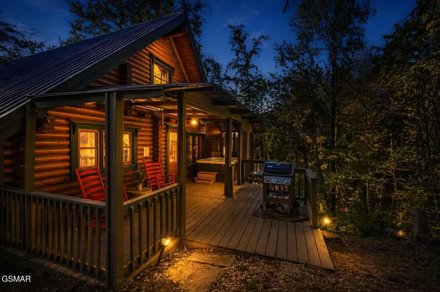154 Smoky Mountain Way, Sevierville, TN 37876 - #3