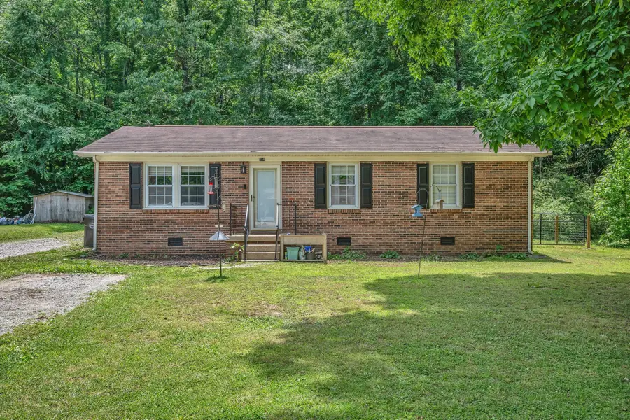 814 Cherokee Dr, New Johnsonville, TN 37134 - #3