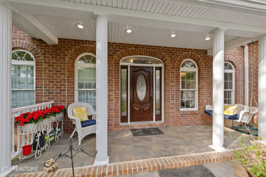 639 S Arch Rock Drive, Sevierville, TN 37876 - #2
