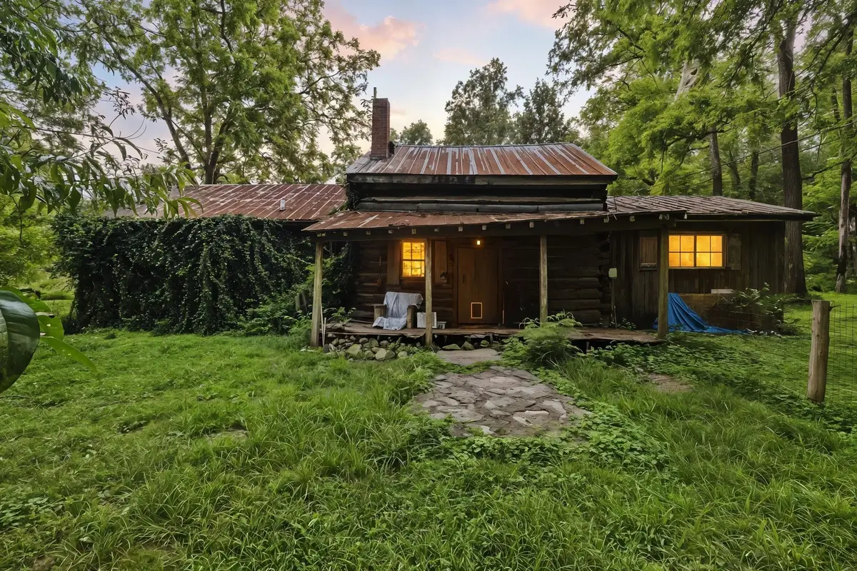 1150 Bell Hollow Rd, Vanleer, TN 37181 - #1