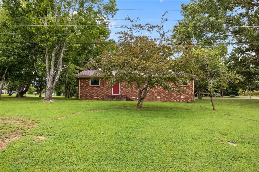 166 Parrish Ln, McEwen, TN 37101 - #2