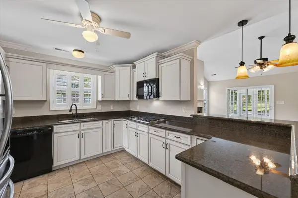 273 Turnberry Cir, Clarksville, TN 37043