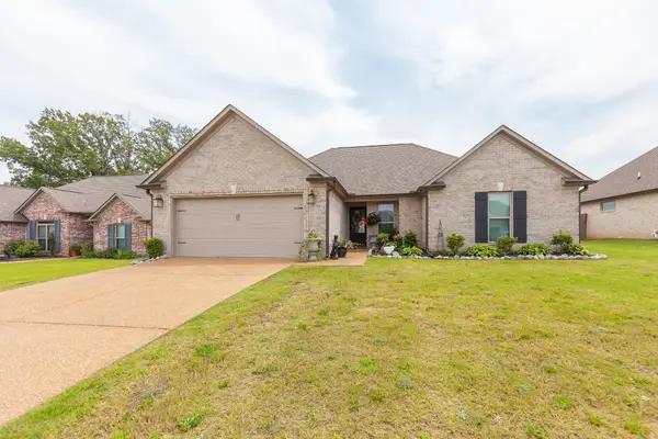 102 Gatewick Dr, Jackson, TN 38305