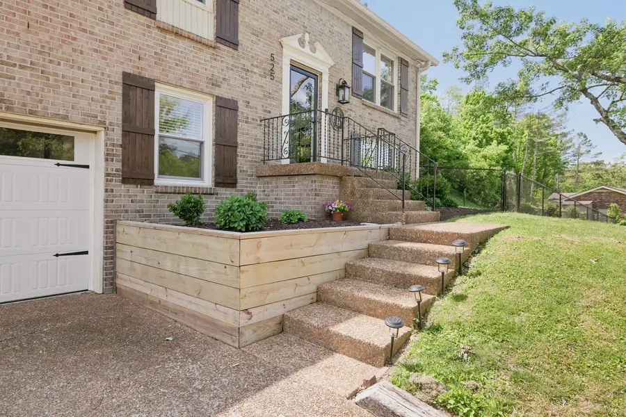 525 Holt Valley Rd, Nashville, TN 37221 - #2