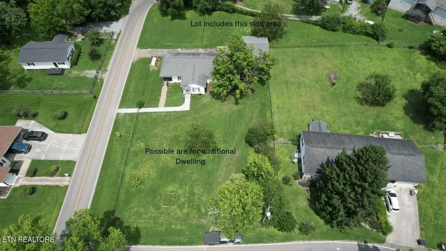 2330 Mitchell Ave, Maryville, TN 37804 - #2