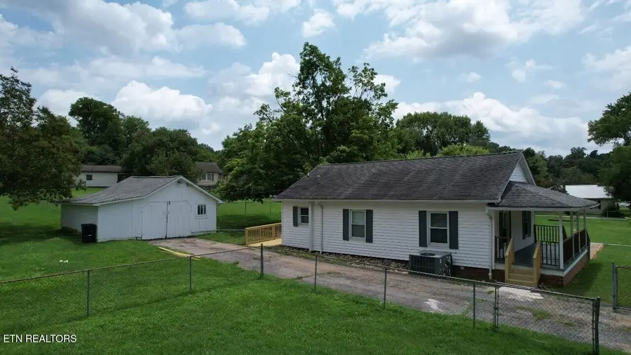 2330 Mitchell Ave, Maryville, TN 37804 - #3
