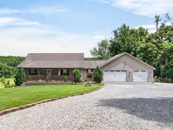 219 Zizka Dr, Sparta, TN 38583