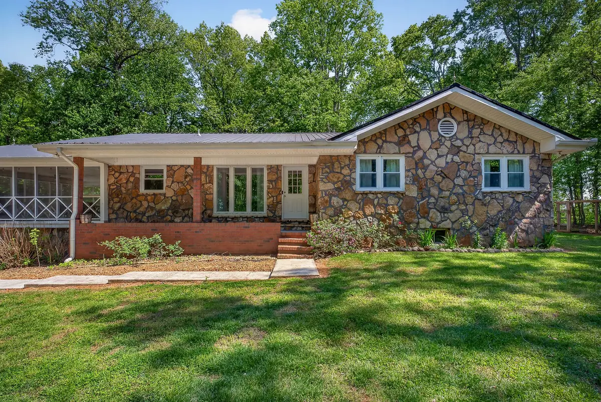 214 Boyd Creek Rd, Sparta, TN 38583 - #1