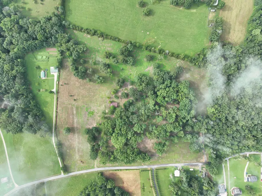 288 Lake Westmoreland Rd, Westmoreland, TN 37186 - #2