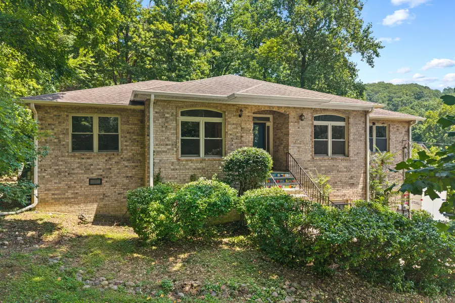 8008 Quail Creek Rd, Nashville, TN 37221 - #2