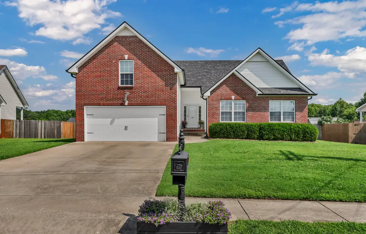 252 Harold Dr, Clarksville, TN 37040 - #1