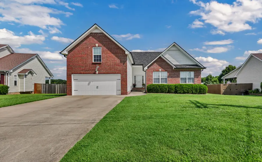 252 Harold Dr, Clarksville, TN 37040 - #2