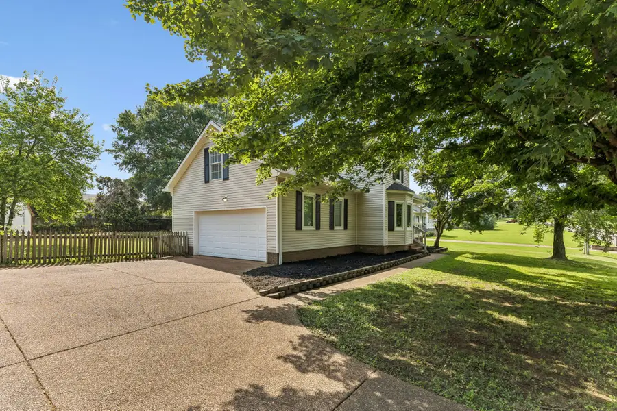 705 Murray Dr, Columbia, TN 38401 - #2