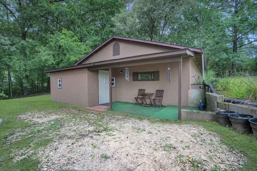 44 Antioch Cove Rd, Springville, TN 38256 - #2