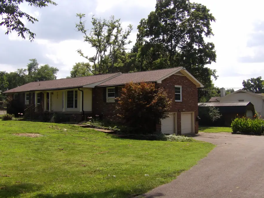 300 Indian Lake Rd, Hendersonville, TN 37075 - #3