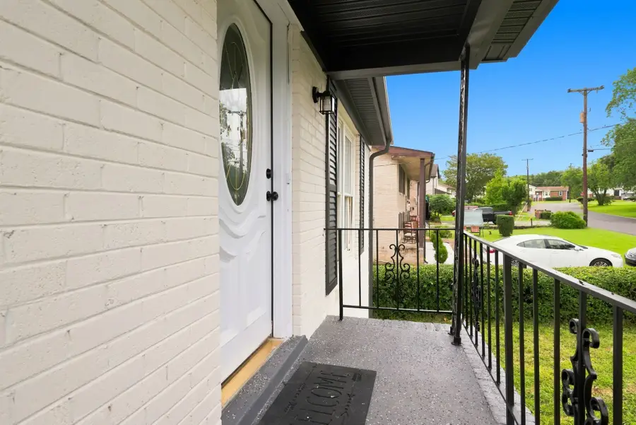 725 Roman Dr, Nashville, TN 37207 - #2