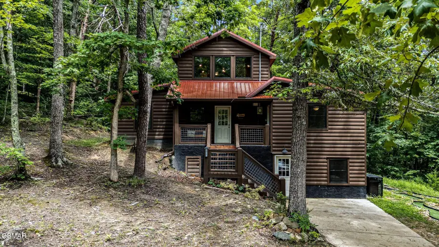2211 Lake View Lane, Sevierville, TN 37876 - #2