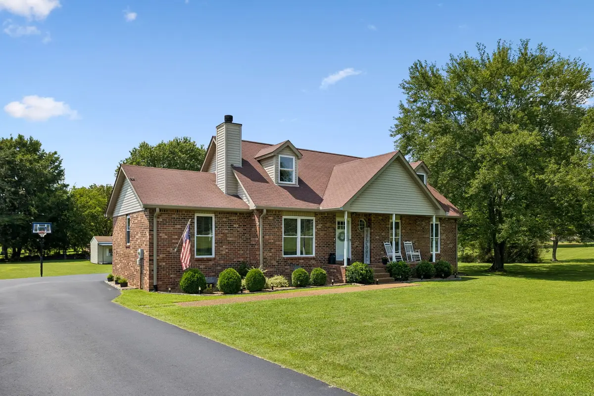 629 Shelley Dr, Mount Juliet, TN 37122 - #1