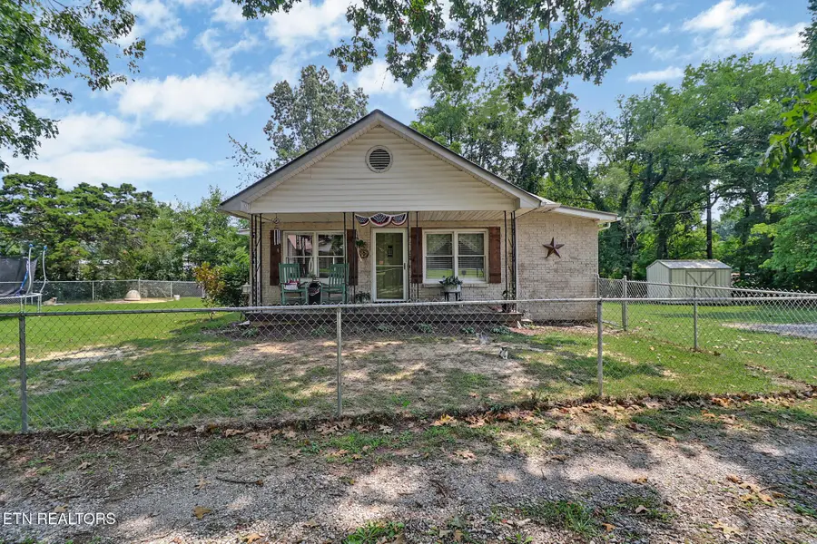226 Rugby Ave, Jamestown, TN 38556 - #3