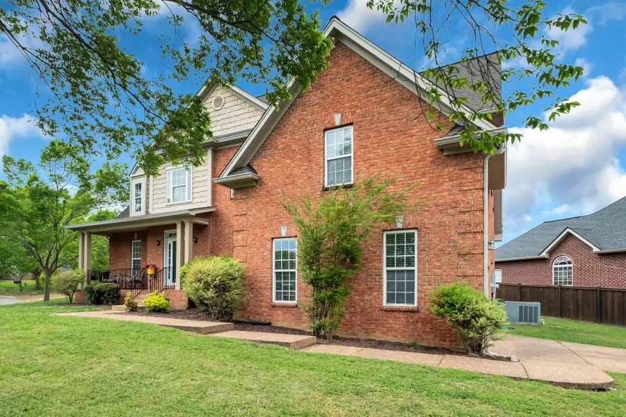 613 Regent Park Dr, Mount Juliet, TN 37122 - #3