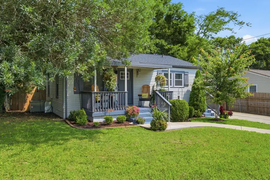 6218 Laredo Ave, Nashville, TN 37209 - #2