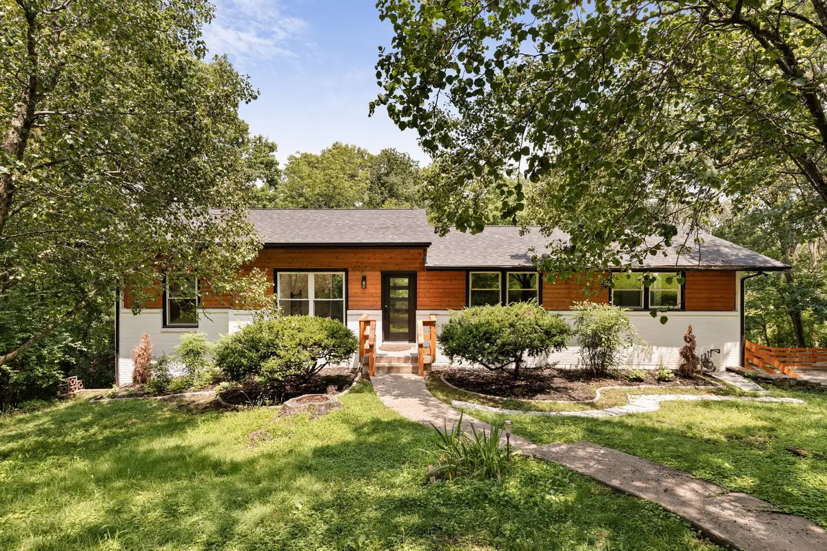1012 Rodney Dr, Nashville, TN 37205 - #1
