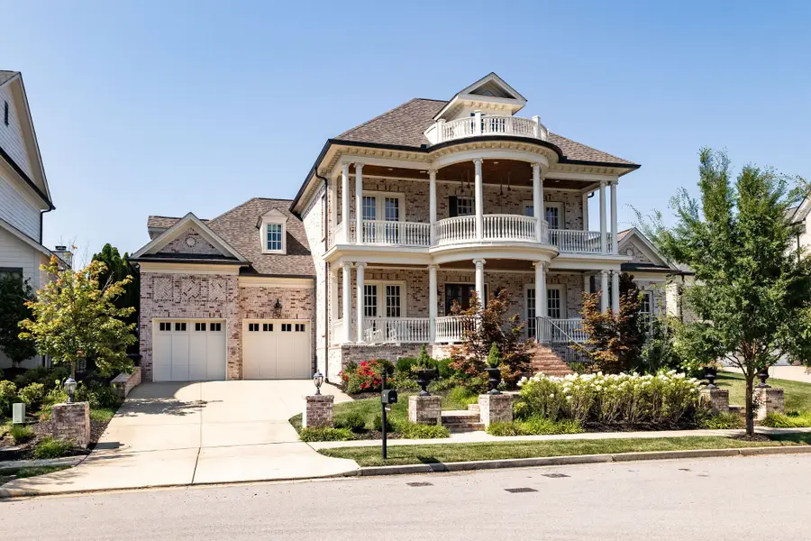813 Stonewater Blvd, Franklin, TN 37064 - #2