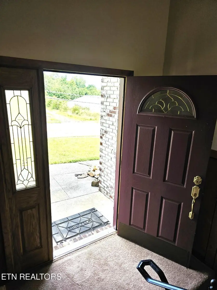 406 Montvale Station Rd, Maryville, TN 37803 - #3