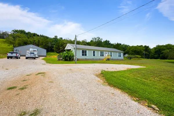 4022 Ella West Cir, Lynnville, TN 38472