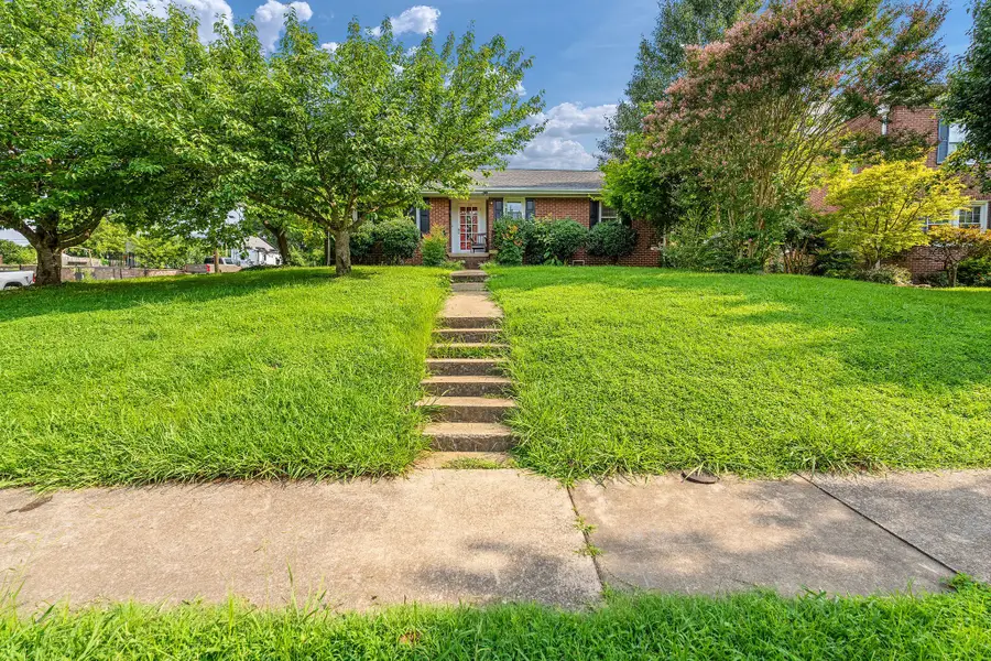1100 Wateree St, Kingsport, TN 37660 - #3