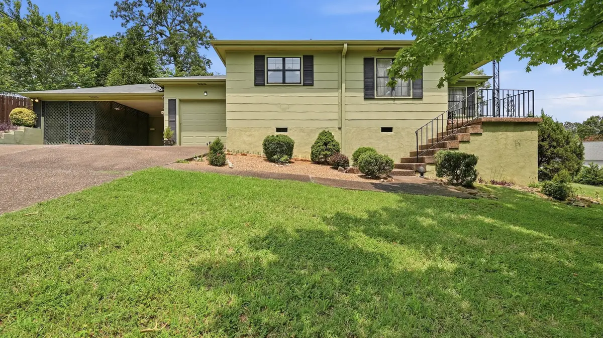 1281 W Fairfax Drive, Chattanooga, TN 37415 - #1
