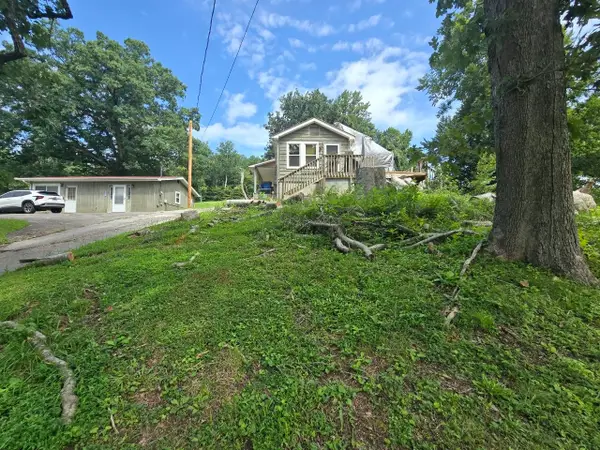 1113 And 1109 Old Roane St, Harriman, TN 37748