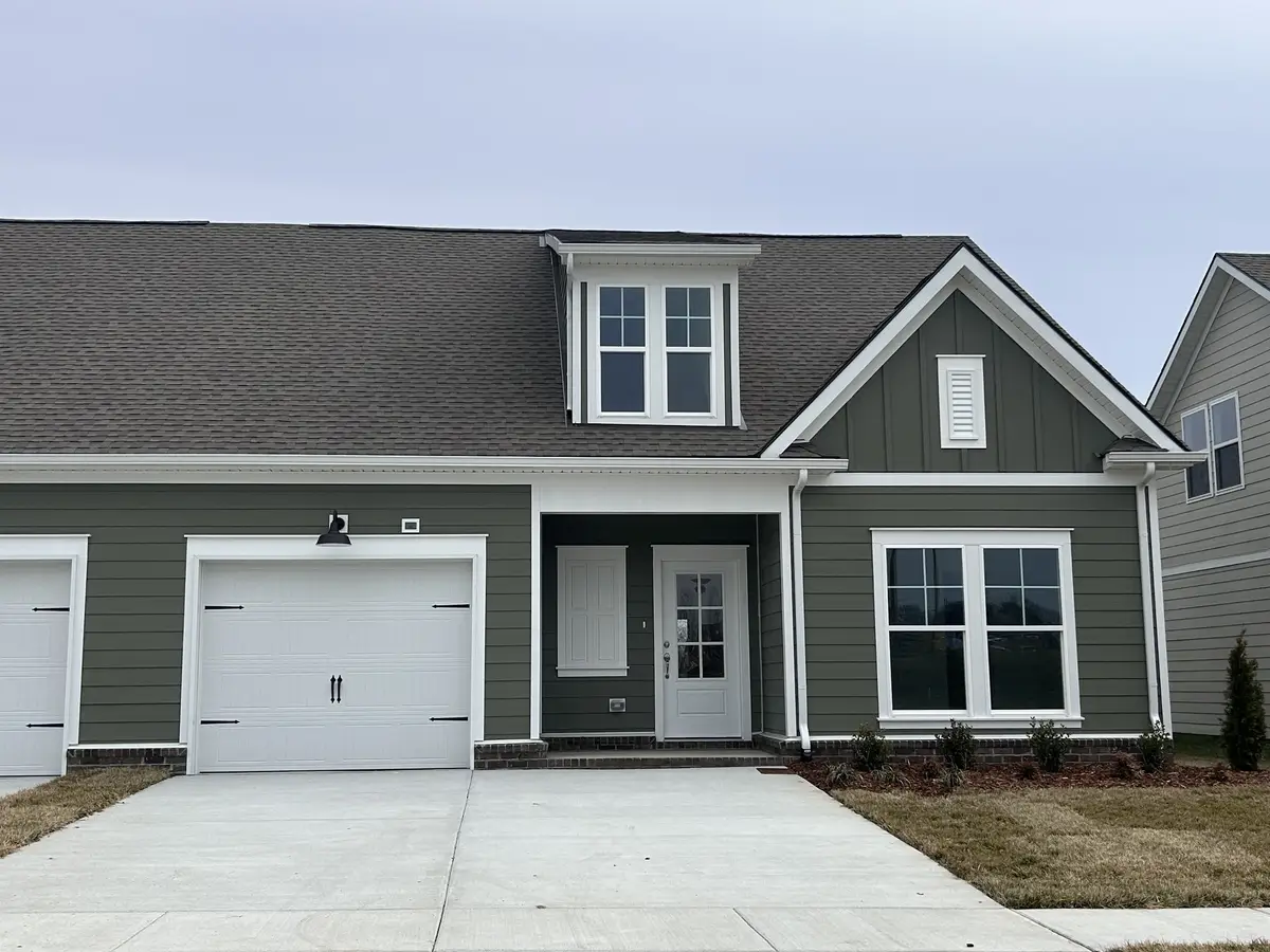 5136 Pace Park Cir, Columbia, TN 38401 - #1